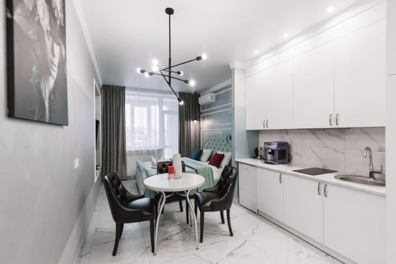 Royal Tower Vip Smart Apartments 1 Kiev Exterior foto